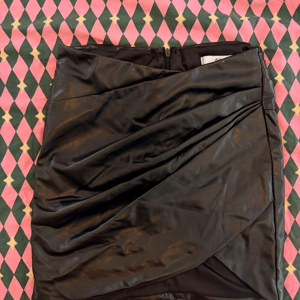 Adika Women's Black Skirt